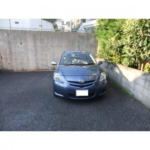 シャトル金山駐車場の内装|ゆったり過ごせるリビングです