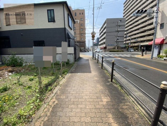 大阪市鶴見区鶴見2丁目の前面道路含む現地写真
