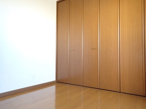 【洋室】 | 黒石市泉町一棟売りアパート | 寝室