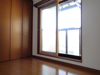 【洋室】 | 黒石市泉町一棟売りアパート | きれいな洋室です