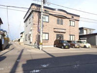 黒石市泉町一棟売りアパートの画像