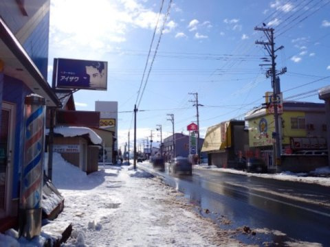 【その他】 | 黒石市泉町一棟売りアパート | 前面道路