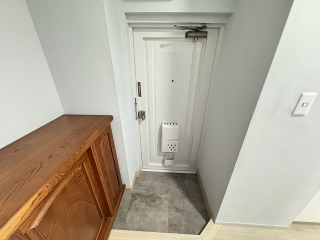 ファースト松戸ハイツⅡの玄関