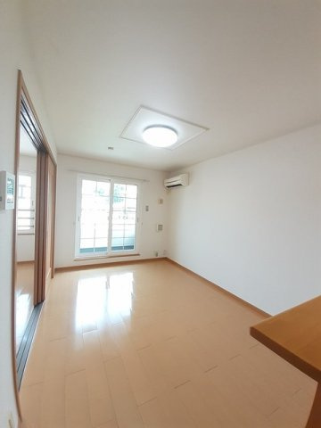 サニーサイドＵＰの居間・リビング|使いやすいリビングです