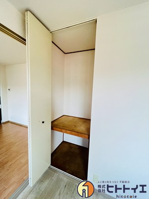 コーポ大川の洋室