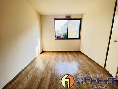 コーポ大川の洋室