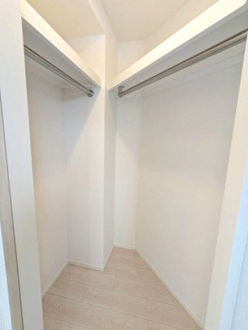 Urbanex日本橋馬喰町Ⅱの収納|4.6帖洋室のウォークインクローゼットです