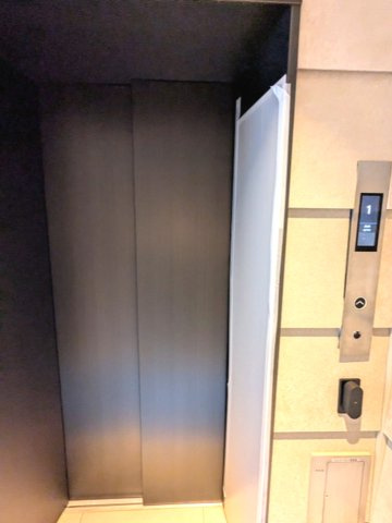 Urbanex日本橋馬喰町Ⅱの設備|鍵がないと作動しない防犯モニター付セキュリティエレベーターです