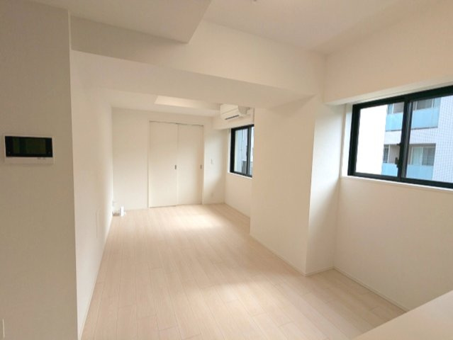 Urbanex日本橋馬喰町Ⅱの設備|上層階は日当たり良好です、インターネット無料、リビングと各洋室にエアコン・照明付、リビングの一部に床暖房、11F12Fアレクサ付スマートホーム他プレミア部屋