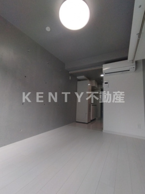 【居間・リビング】 | ＣＯＣＯＣＵＢＥ大森山王 | こちらのリビングで趣味の時間をお楽しみください