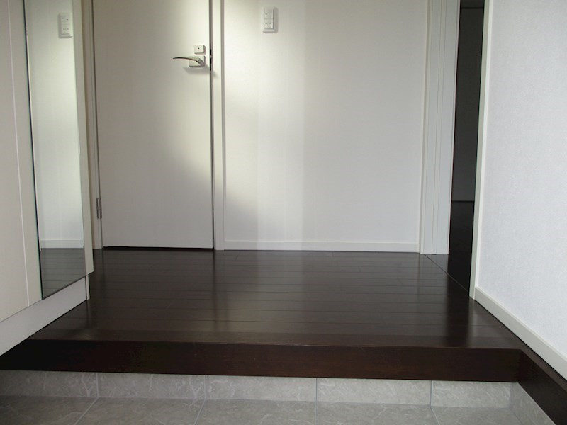 コンコルディア　シティ　いだかだい Ｂ棟の玄関