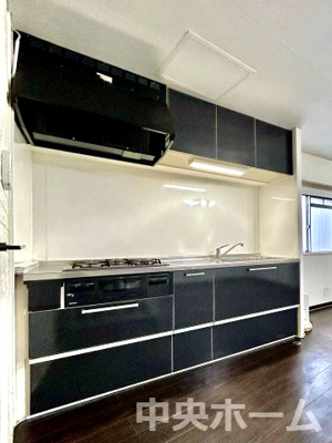 【キッチン】 | ハイツ西日暮里 | ワイドで収納豊富なシステムキッチン