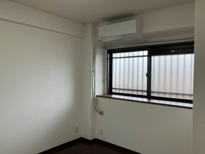 【寝室】 | ガーデンシティ大町 | 洋室5.5帖