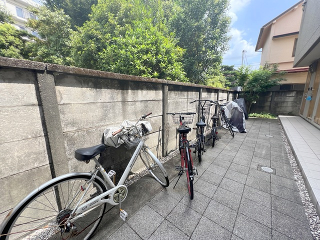 メゾンフルールのその他共用部分|★自転車駐輪場★