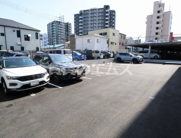 【駐車場】 | ＴＫ－ＲＥＳＩＤＥＮＣＥ半道橋ａｃｈｉｅｖｅ | Ｓ－ＲＥＳＩＤＥＮＣＥ半道橋ａｃｈｉｅｖｅの駐車場