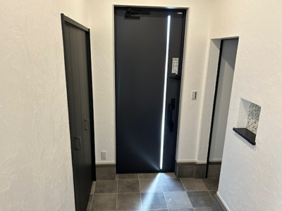 【玄関】 | 星和台６丁目　新築戸建 | すっきり清潔感のある玄関が皆様をお迎えしてくれます。