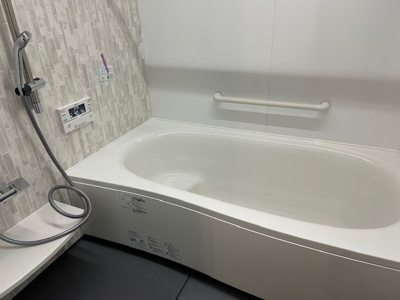 【浴室】 | 星和台６丁目　新築戸建 | 一日の疲れを癒してくれる大きなバスタブです。