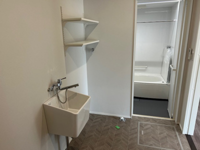 【洗面所】 | 星和台６丁目　新築戸建 | ランドリールームとなっております。