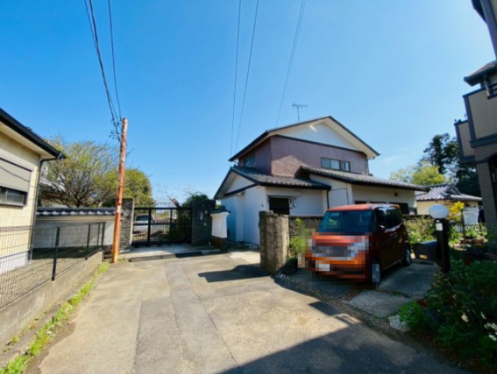 七栄　中古戸建の前面道路含む現地写真