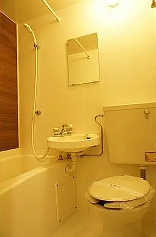 鳥取県鳥取市　一棟アパートの浴室