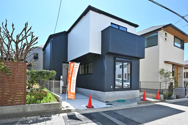 テラシエ上大市5丁目新築一戸建て│4LDK+駐車1台可