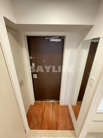 プレジオ長田の玄関