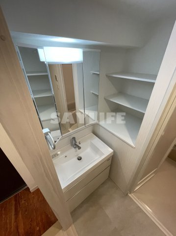 プレジオ長田の独立洗面台