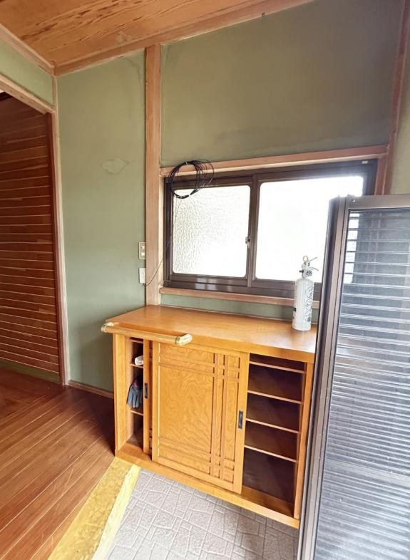 日立市石名坂町1丁目　中古戸建の玄関