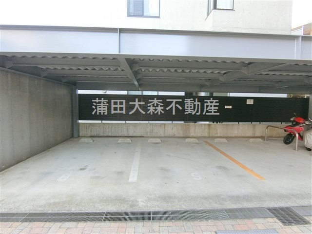 プラムハイツ澤田の駐車場|敷地内駐車場　空き状況等詳細はお問合せください。