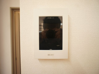 【セキュリティ】 | 飯島コーポ8号棟 | 訪問者の確認ができるTVドアホン付きです♪