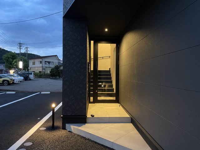 鯖江市東米岡１丁目のアパートの外観