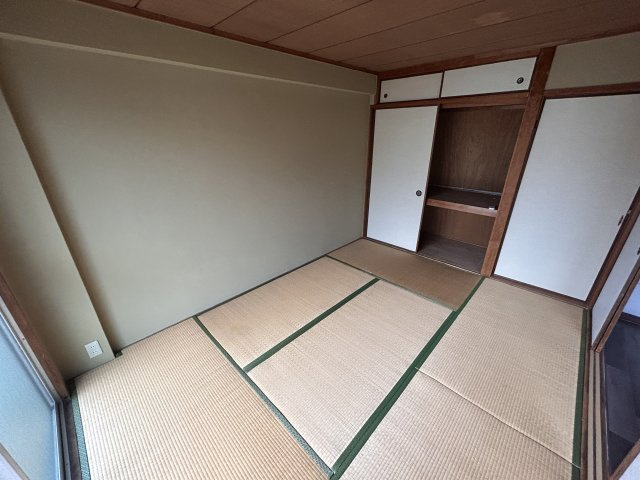 コーポ津川の和室