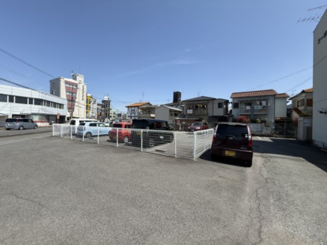 コーポ津川の駐車場