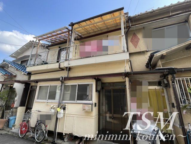 日新町連棟テラスハウスの外観