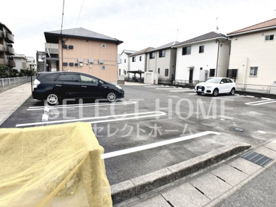 【駐車場】 | シャインＣ | 駐車場に車を止められます
