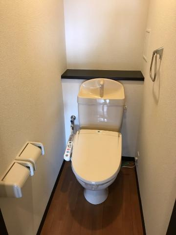 加古川市野口町野口のアパートのトイレ|シャワー付トイレ