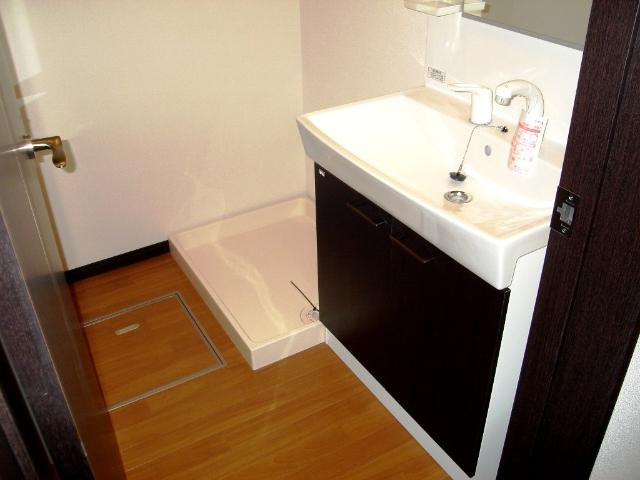 加古川市野口町野口のアパートの洗面所|洗面