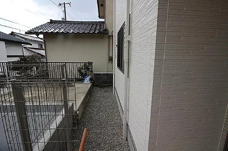 広島県東広島市　一棟アパートのバルコニー