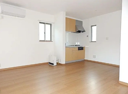 広島県東広島市　一棟アパートの居間・リビング