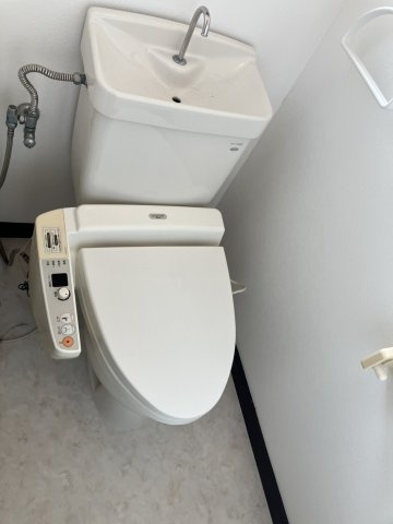 新潟市江南区横越中央２丁目のアパートのトイレ