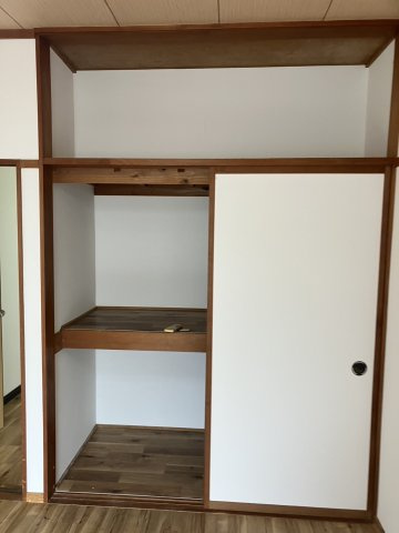新潟市江南区横越中央２丁目のアパートの収納
