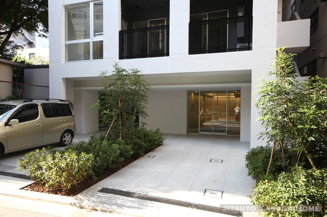 【エントランス】