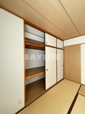 メゾンエスポアールの和室