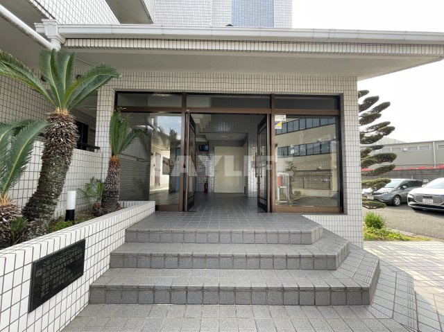 メゾンエスポアールのエントランス