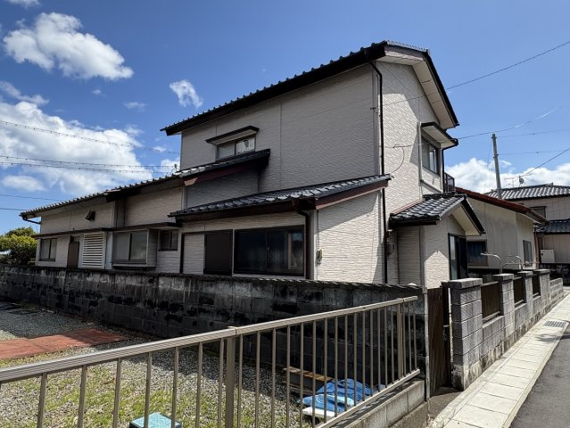 小名浜下神白字猪亦 中古一戸建ての外観