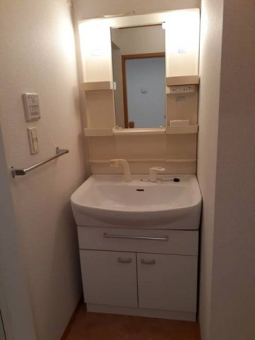 ジェルメ千本杉の洗面所