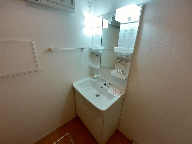 サンパティーク　ヒルズの洗面所|ゆったりとスペースのある洗面所