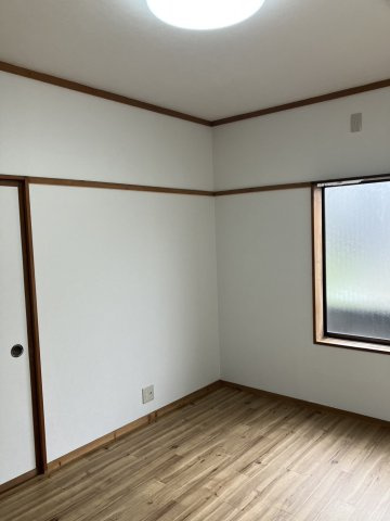 新潟市江南区横越中央２丁目のアパートの内装