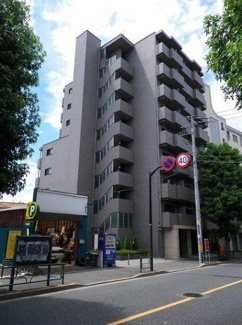 【外観】 | 鉄筋コンクリート造のがっちりとした建物。