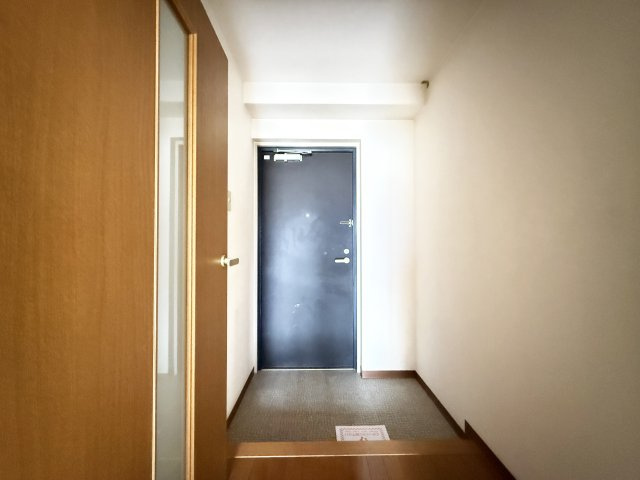 ユートピアⅢの玄関